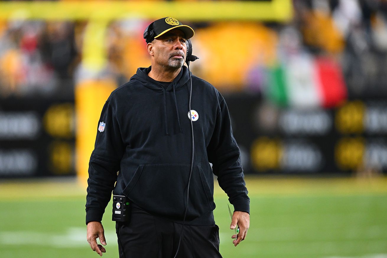 Defensive coordinator Teryl Austin of the Pittsburgh Steelers looks on during the game against the New England Patriots at Acrisure Stadium on December 7, 2023 in Pittsburgh, Pennsylvania.