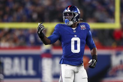 New York Giants outside linebacker Brian Burns gets set during a 2024 regular season contest against the Cincinnati Bengals. 