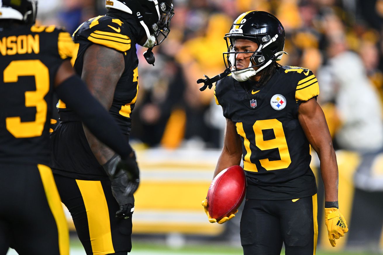 Calvin Austin III #19 of the Pittsburgh Steelers celebrates a touchdown during the third quarter against the New York Giants at Acrisure Stadium on October 28, 2024 in Pittsburgh, Pennsylvania.