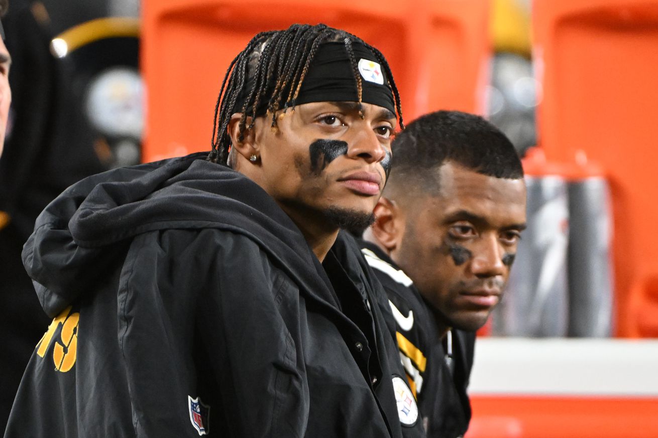 Pittsburgh Steelers quarterbacks Russell Wilson and Justin Fields look on as the Steelers pull away from the New York Jets in the fourth quarter of a 2024 primetime matchup.