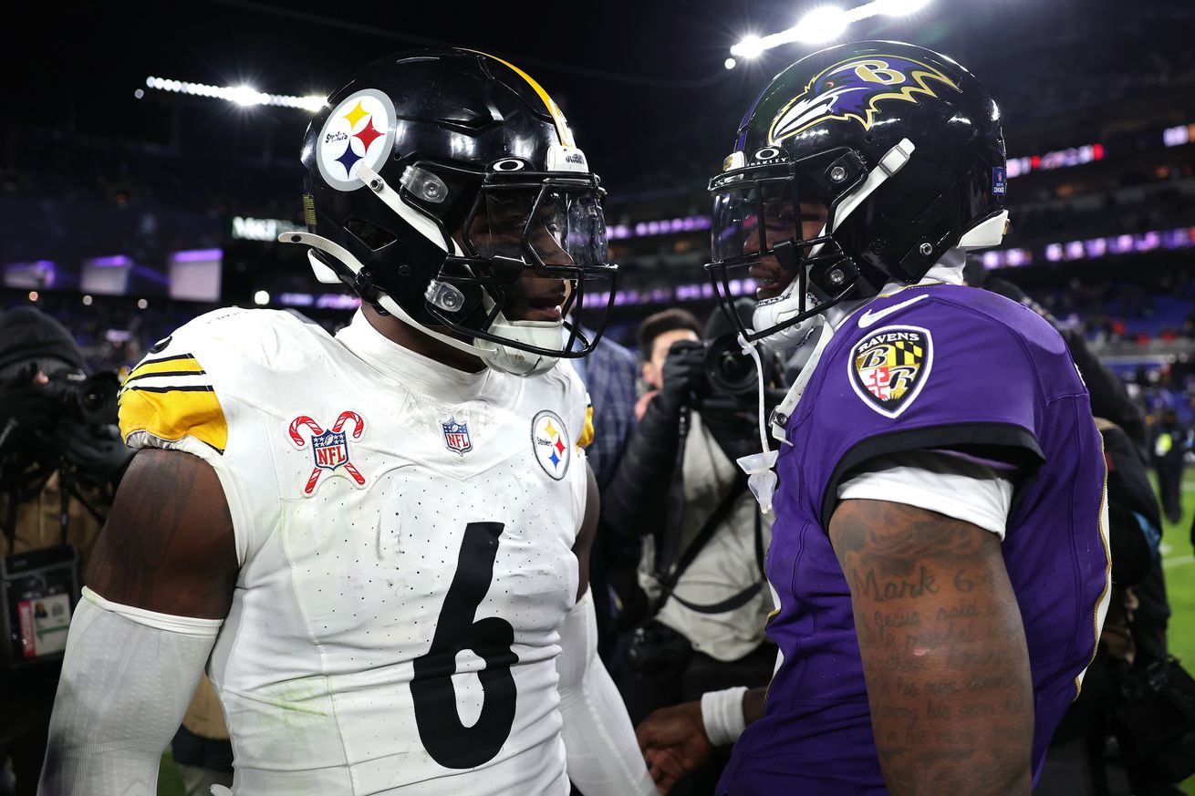 Pittsburgh Steelers v Baltimore Ravens