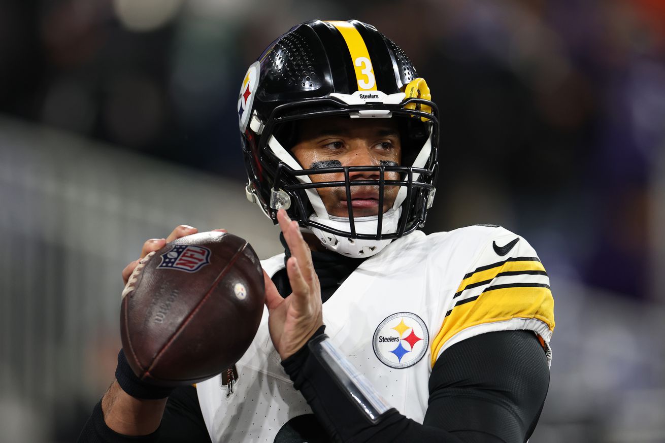 AFC Wild Card Playoffs: Pittsburgh Steelers v Baltimore Ravens