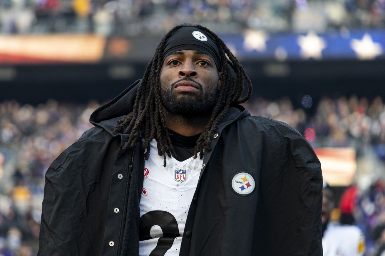 Najee Harris #22 of the Pittsburgh Steelers looks on during the national anthem prior to an NFL Football game against the Baltimore Ravens at M&amp;T Bank Stadium on December 21, 2024 in Baltimore, Maryland.