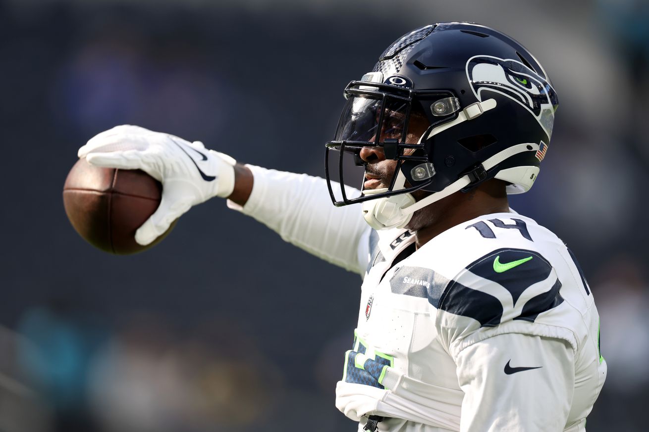 Seattle Seahawks v Los Angeles Rams