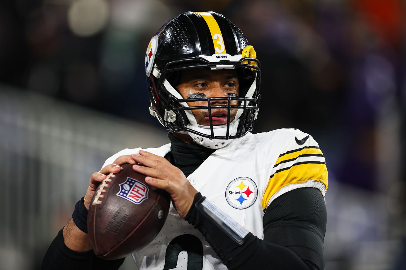 &nbsp;Russell Wilson #3 of the Pittsburgh Steelers attempts a pass before the AFC Wild Card Playoff game against the Baltimore Ravens at M&amp;T Bank Stadium on January 11, 2025 in Baltimore, Maryland.