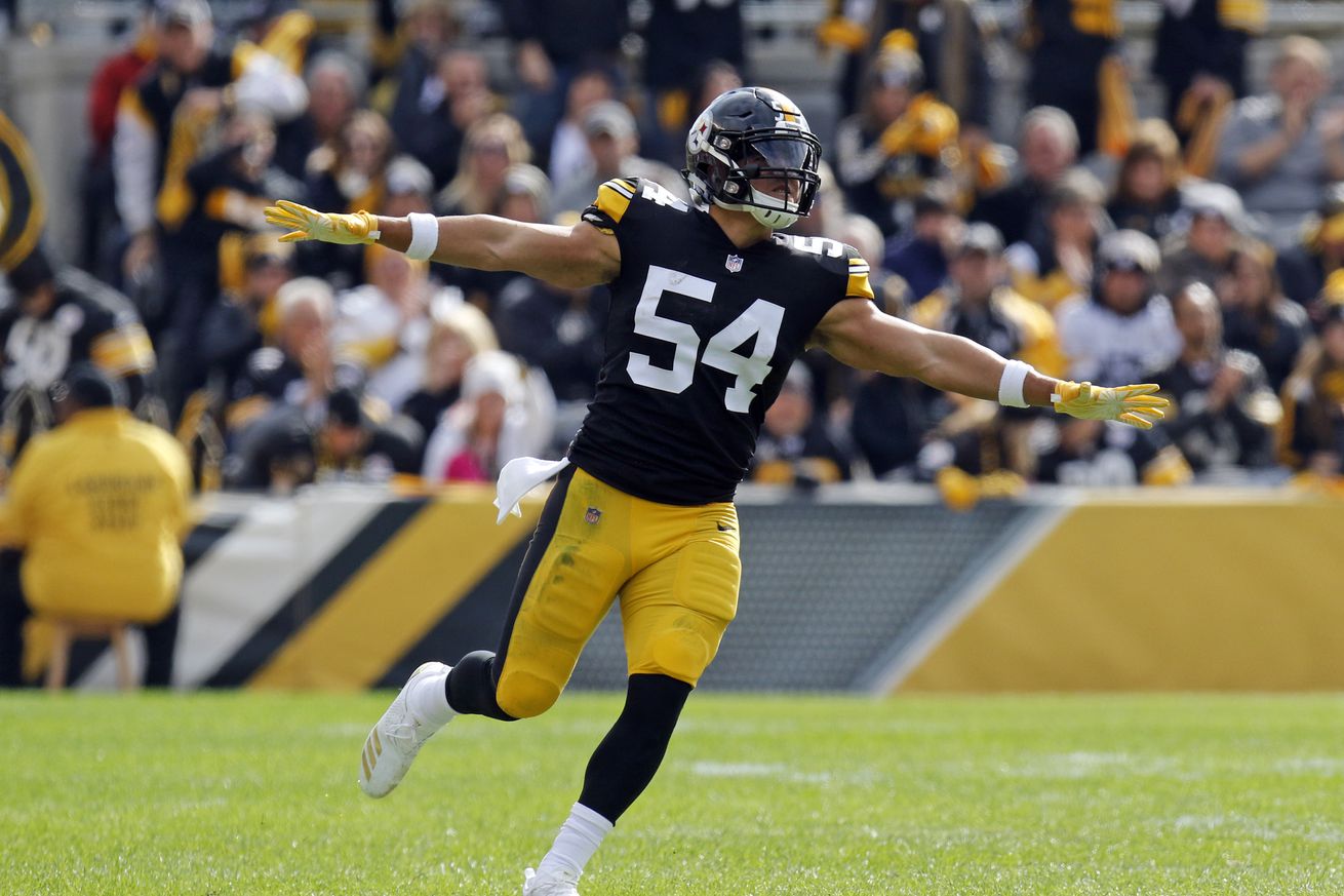Cleveland Browns v Pittsburgh Steelers