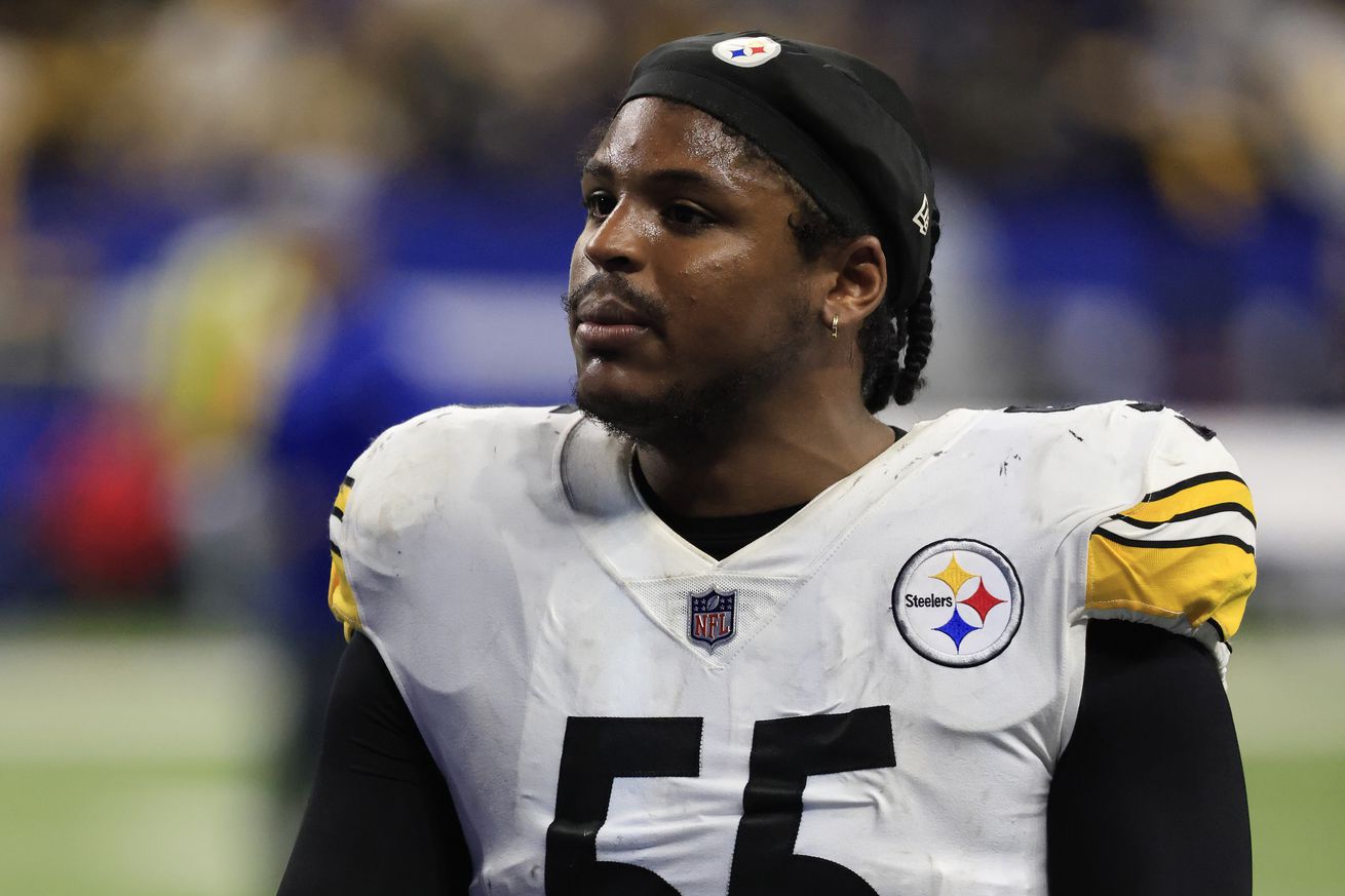 Pittsburgh Steelers v Indianapolis Colts