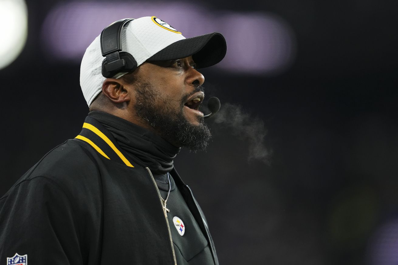 AFC Wild Card Playoffs: Pittsburgh Steelers v Baltimore Ravens