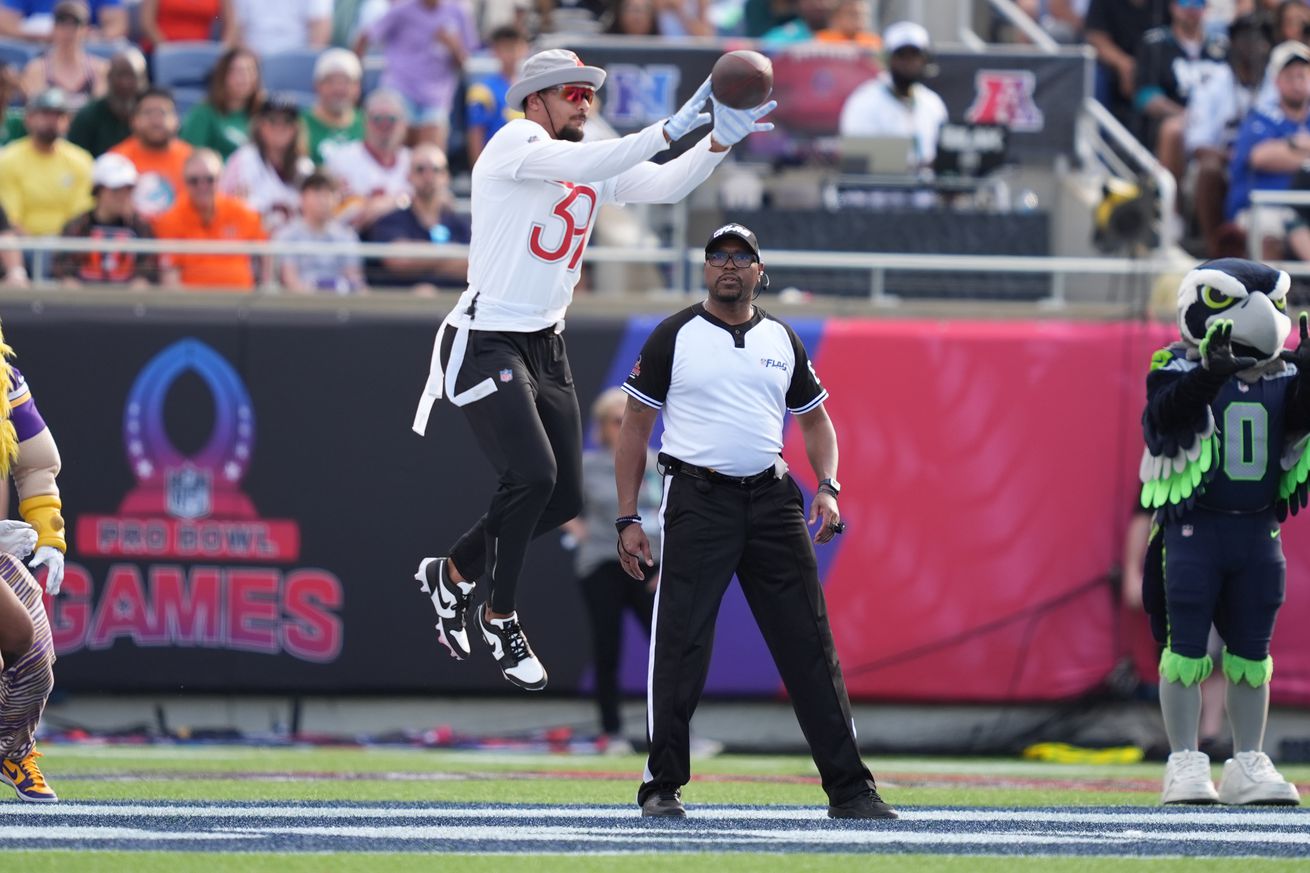 Minkah Fitzpatrick #39 of the Pittsburgh Steelers and AFC intercepts a pass during the 2025 NFL Pro Bowl Games at Camping World Stadium on February 02, 2025 in Orlando, Florida.