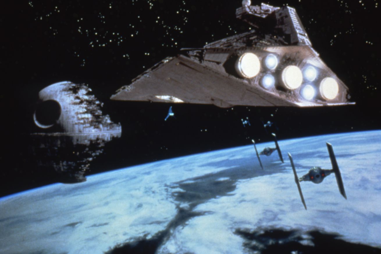 On the set of Star Wars: Episode VI - Return of the Jedi