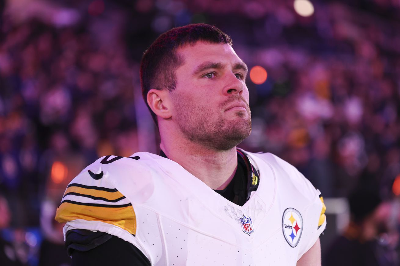 T.J. Watt #90 of the Pittsburgh Steelers stands for the national anthem prior to a Wild Card Playoff Game against the Baltimore Ravens at M&amp;T Bank Stadium on January 11, 2025, in Baltimore, Maryland. The Ravens defeated the Steelers 28-14.