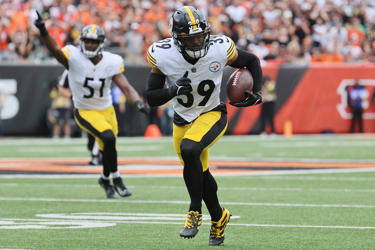 Pittsburgh Steelers v Cincinnati Bengals