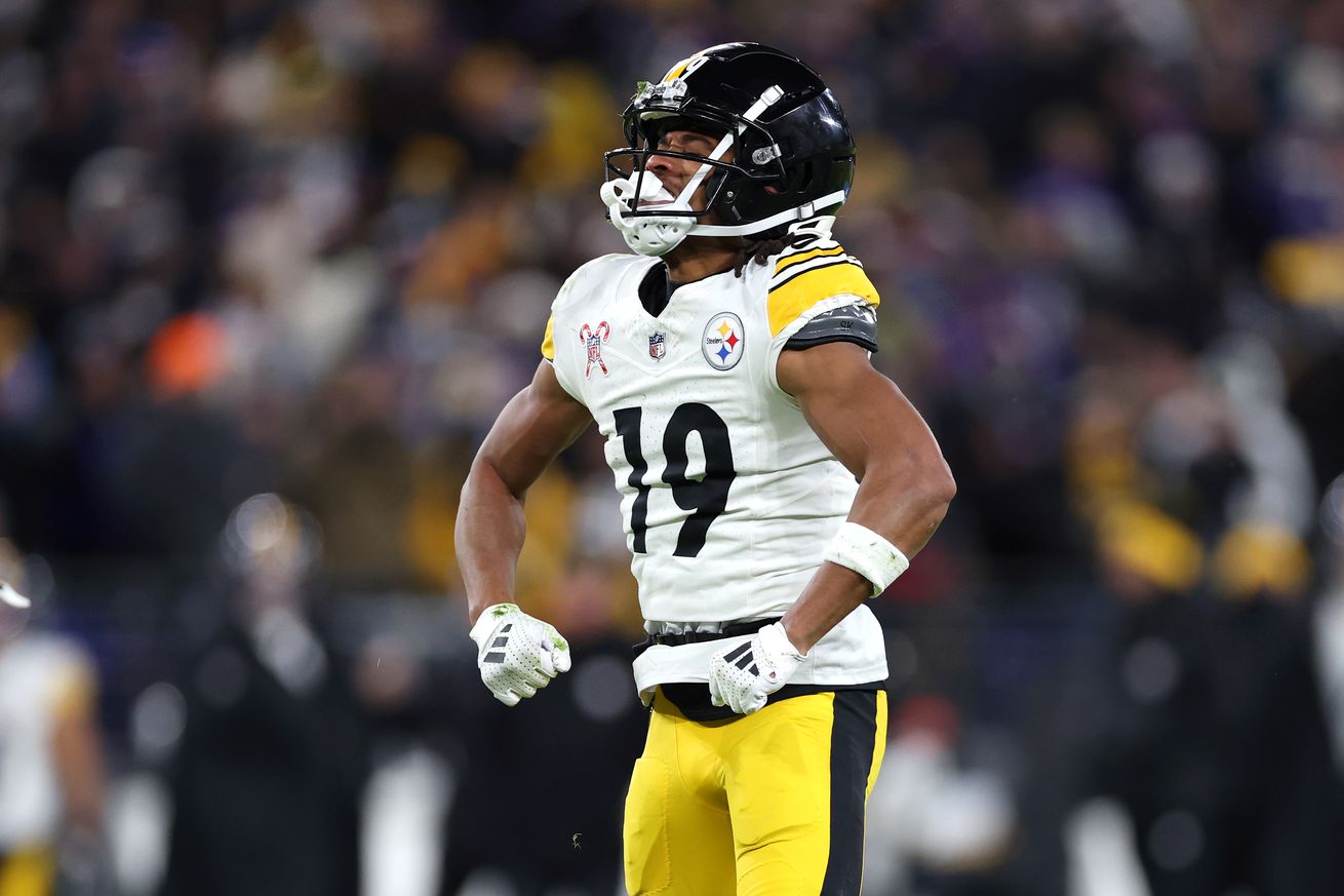 Calvin Austin III #19 of the Pittsburgh Steelers celebrates during the third quarter against the Baltimore Ravens at M&T Bank Stadium on December 21, 2024 in Baltimore, Maryland.