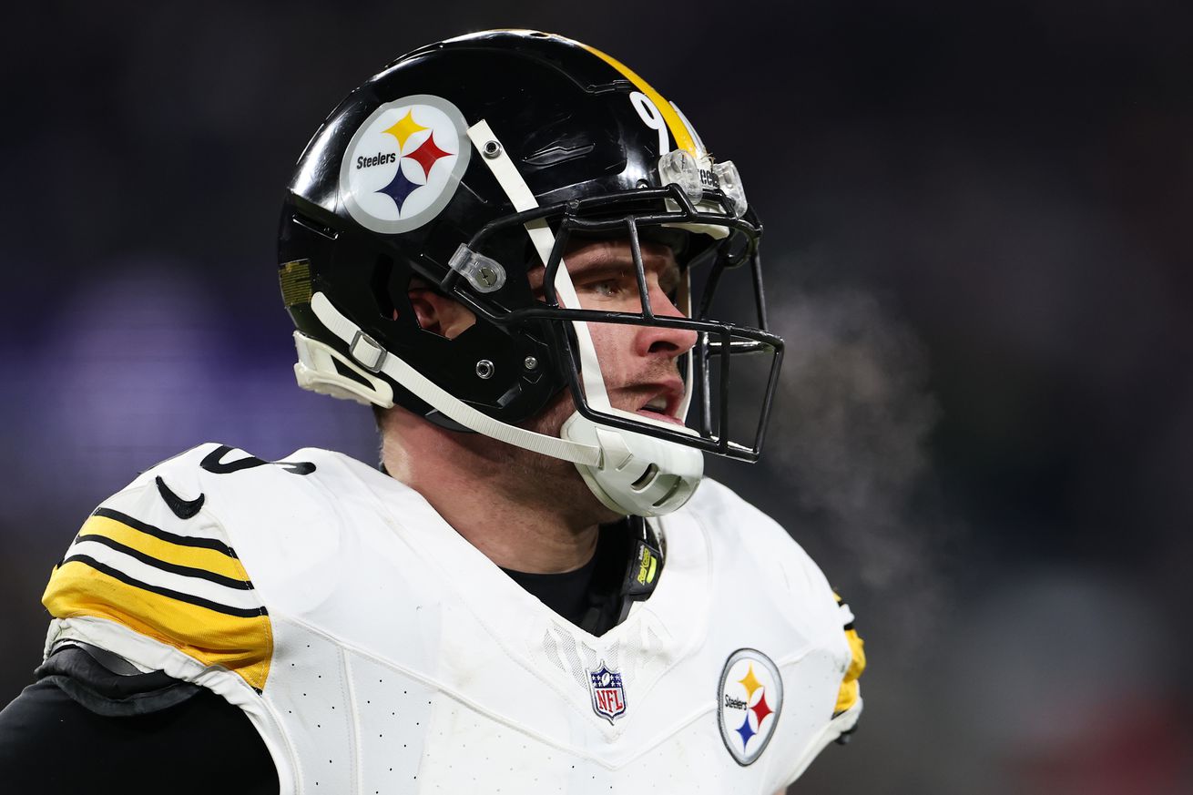 AFC Wild Card Playoffs: Pittsburgh Steelers v Baltimore Ravens