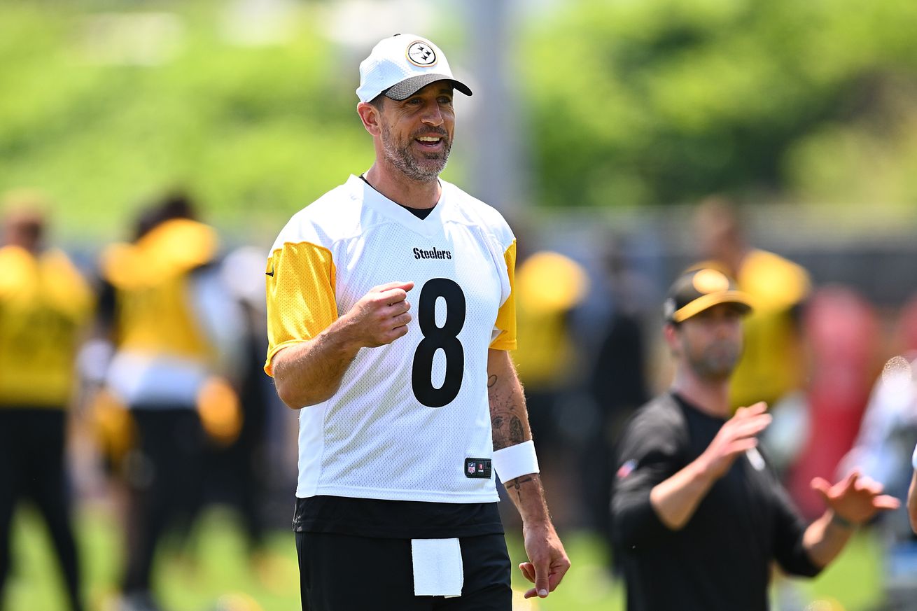 Aaron Rodgers #8 of the Pittsburgh Steelers looks on during Minicamp at UPMC Rooney Sports Complex on June 11, 2025 in Pittsburgh, Pennsylvania.