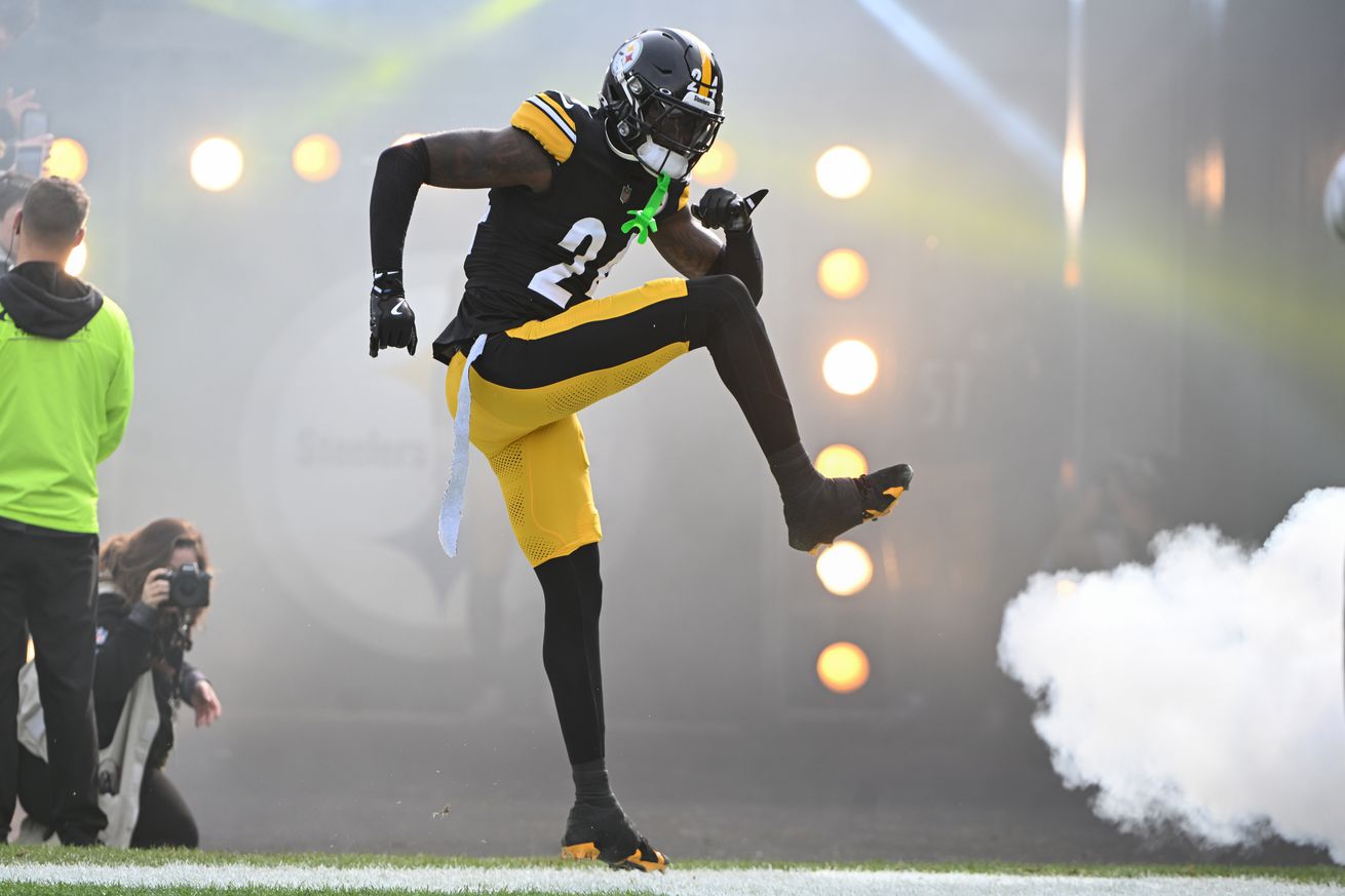 NFL: Baltimore Ravens at Pittsburgh Steelers