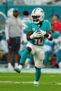 Steelers, Chiefs ‘Eyeing’ Tyreek Hill?